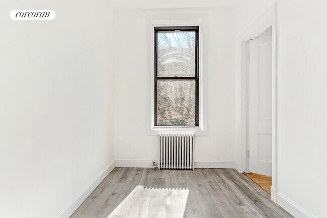 Building Photo - 1618 8th Ave