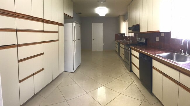 Foto del edificio - Miami Beach Home with a Pool!