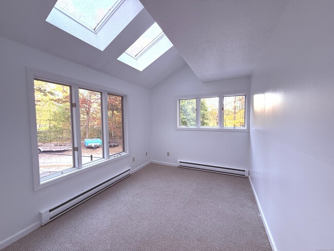 Building Photo - 4 Walnut Hill Rd