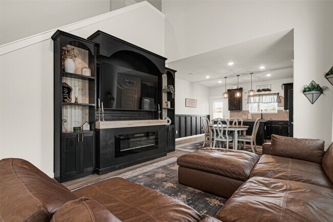 Building Photo - 30260 Kingston Heath Dr