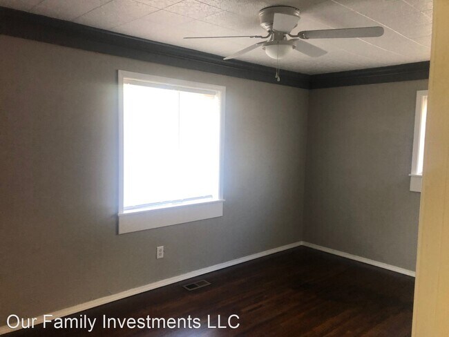 Building Photo - 3 br, 2 bath House - 6620 E 27Th St