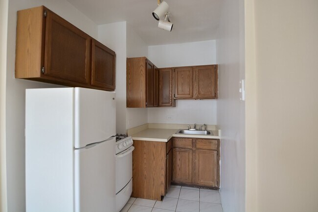 Foto del edificio - 516 W Melrose St