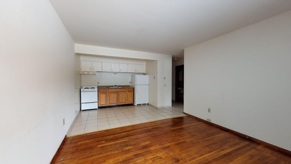 Oakridge Apartments