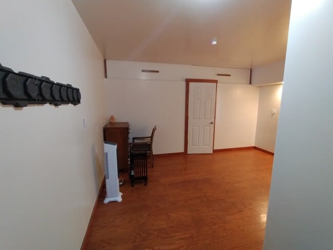 Building Photo - 1680 E Alder St