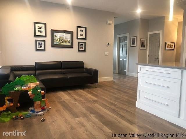Foto principal - 2 br, 2 bath House - 104 Commons Ln