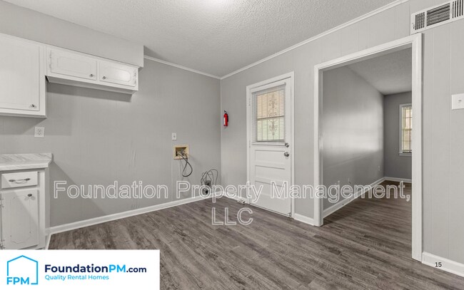 Foto del edificio - 3844 Brookmeade St