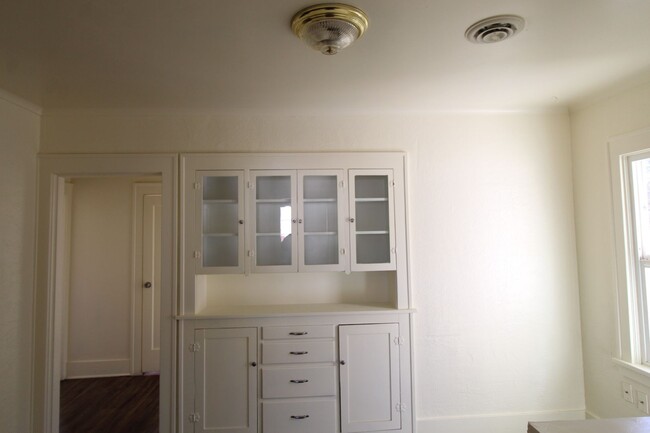 Foto del edificio - 1540 Crescent Ave