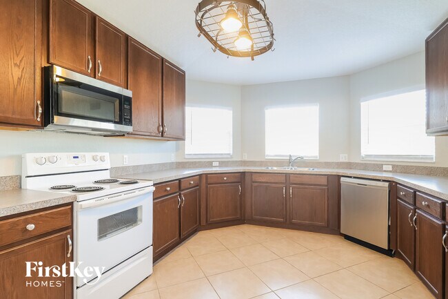 Building Photo - 850 Terranova Rd