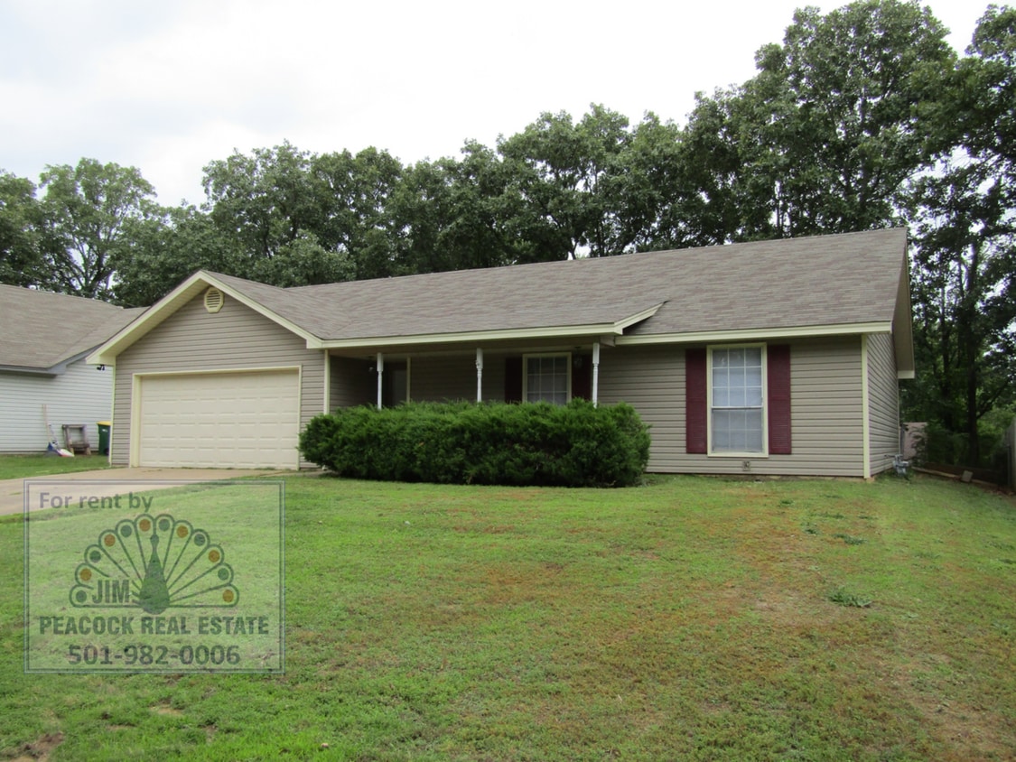 Primary Photo - 6402 Lakewood Dr