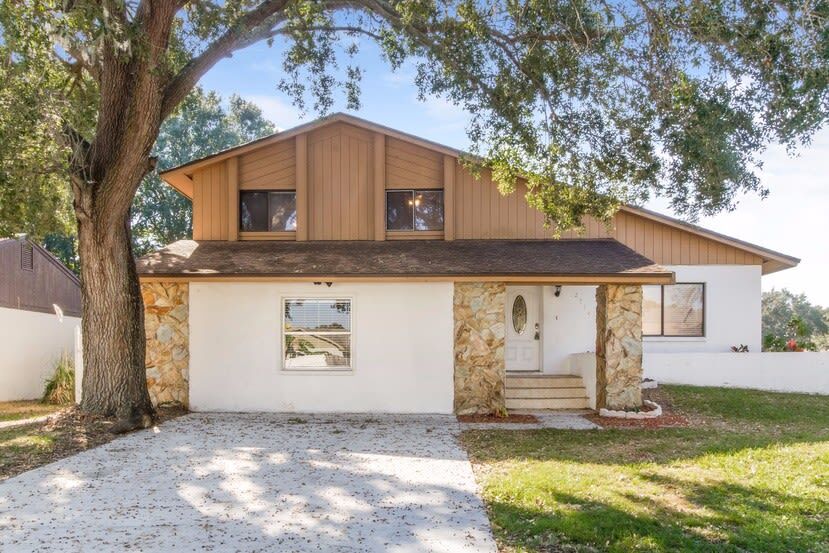 2714 Doerun Ct House Rental in Tampa, FL