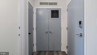 Building Photo - 4419 Ludlow St