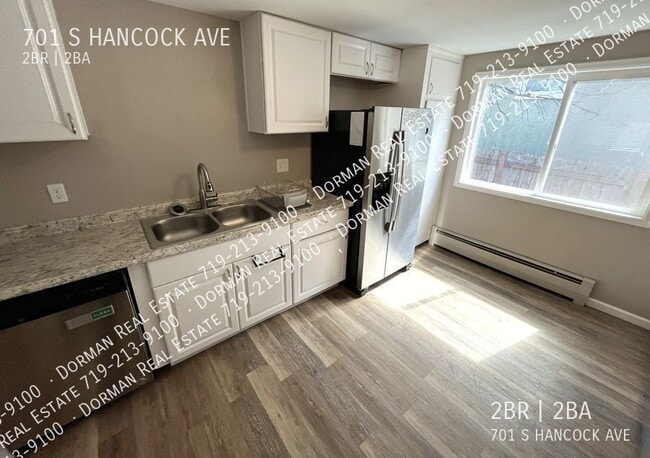 Building Photo - 2 Bedroom Rancher!