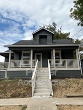 Building Photo - 2608 Walnut St