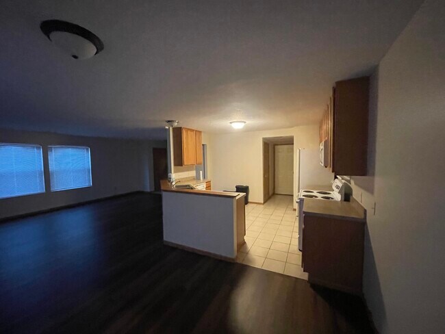 Foto del edificio - 2462 Ashpoint St
