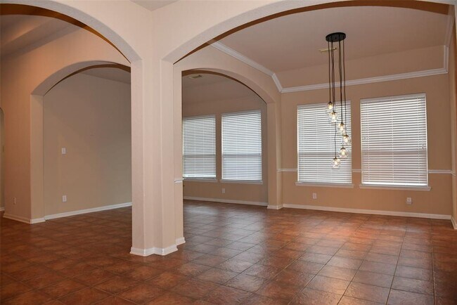Foto del edificio - 6727 Oakman Ln