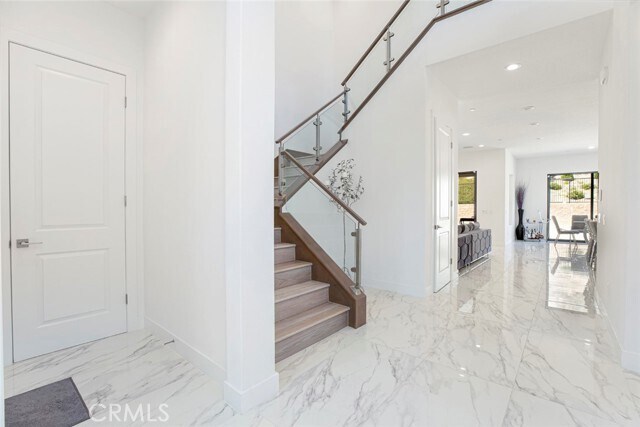 Foto del edificio - 20645 Bluebird Ct