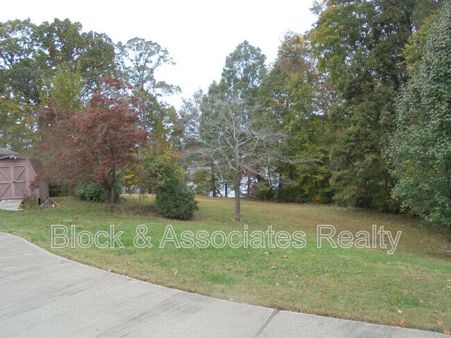 Foto del edificio - 2314 Dover Pl