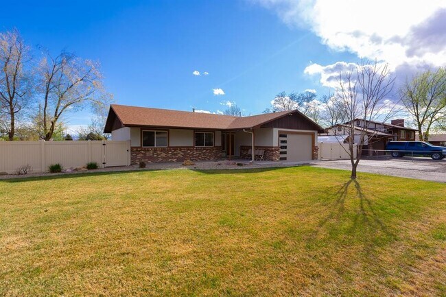 Building Photo - 2999 Fort Garland Dr