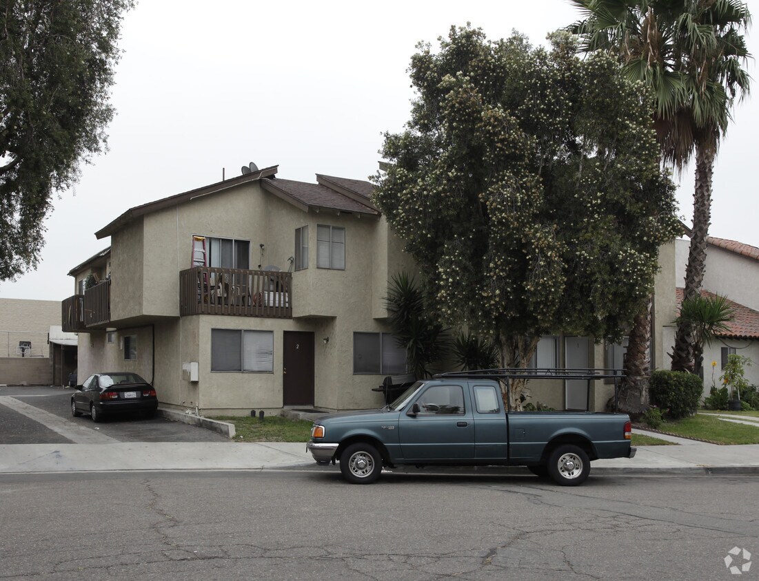 Primary Photo - 120 N Belinda Cir