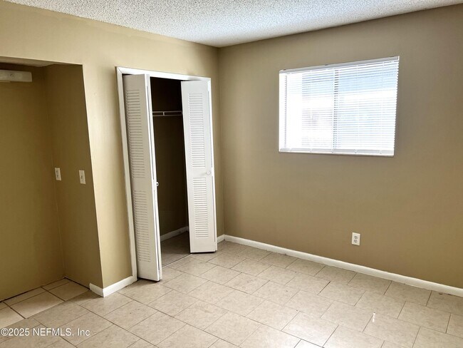 Building Photo - 5219 Westchase Ct