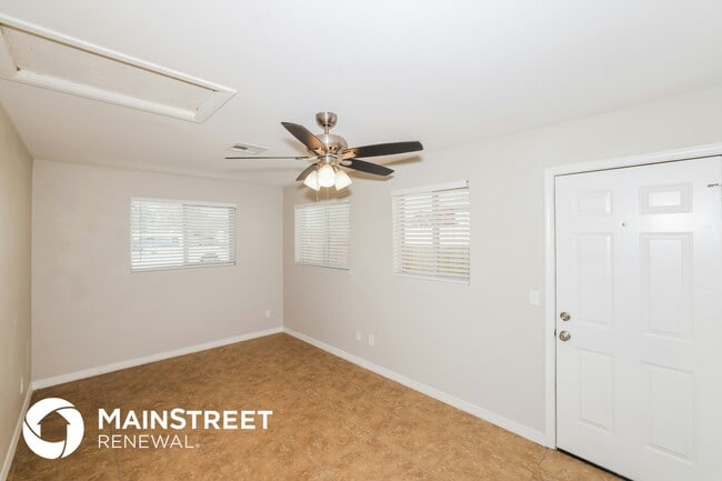 Foto del edificio - 5611 N 32nd Dr
