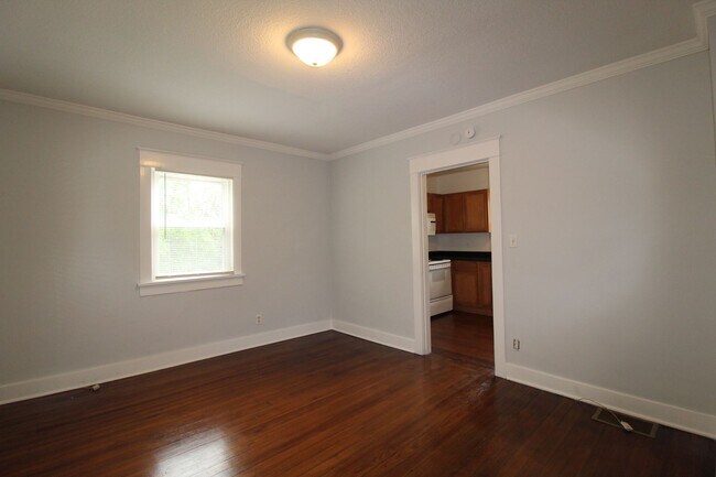 Foto del edificio - 2 Bedroom Home Near KU MED