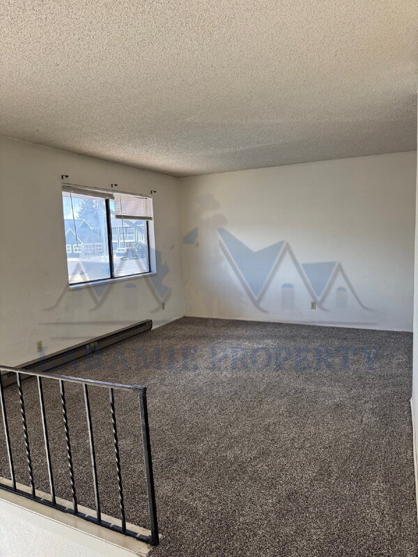 Building Photo - 714 Downey St