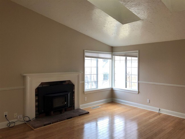 Building Photo - 1311 Berkshire Ct
