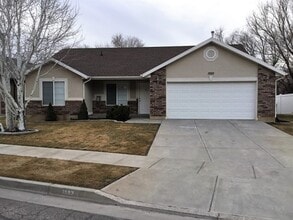 Building Photo - 1993 N 775 E