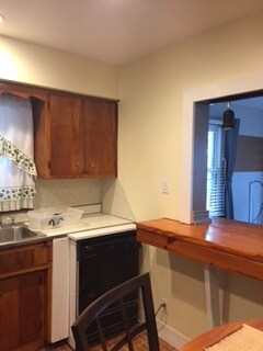 Foto del edificio - 1240 Gilmore Ln