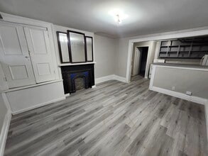 Building Photo - 91 Carleton St