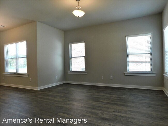 Building Photo - 4 br, 3 bath House - 7970 St. James Drive