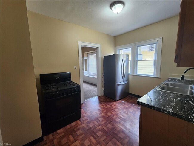 Foto del edificio - 1306/1308 E 134