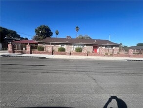 Building Photo - 1650 Waldman Ave