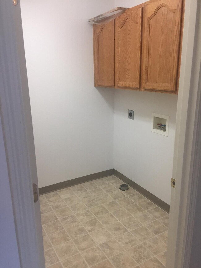 Building Photo - 1292 Clearsprings Dr