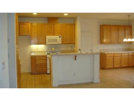 Foto del edificio - 11784 Village Pond Way