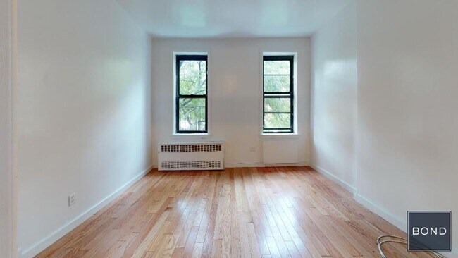 Building Photo - 538 W 47th St