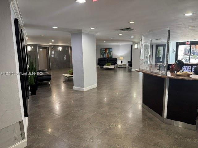 Foto del edificio - 200 Leslie Dr