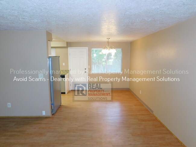 Building Photo - 12843 SE Foster Rd