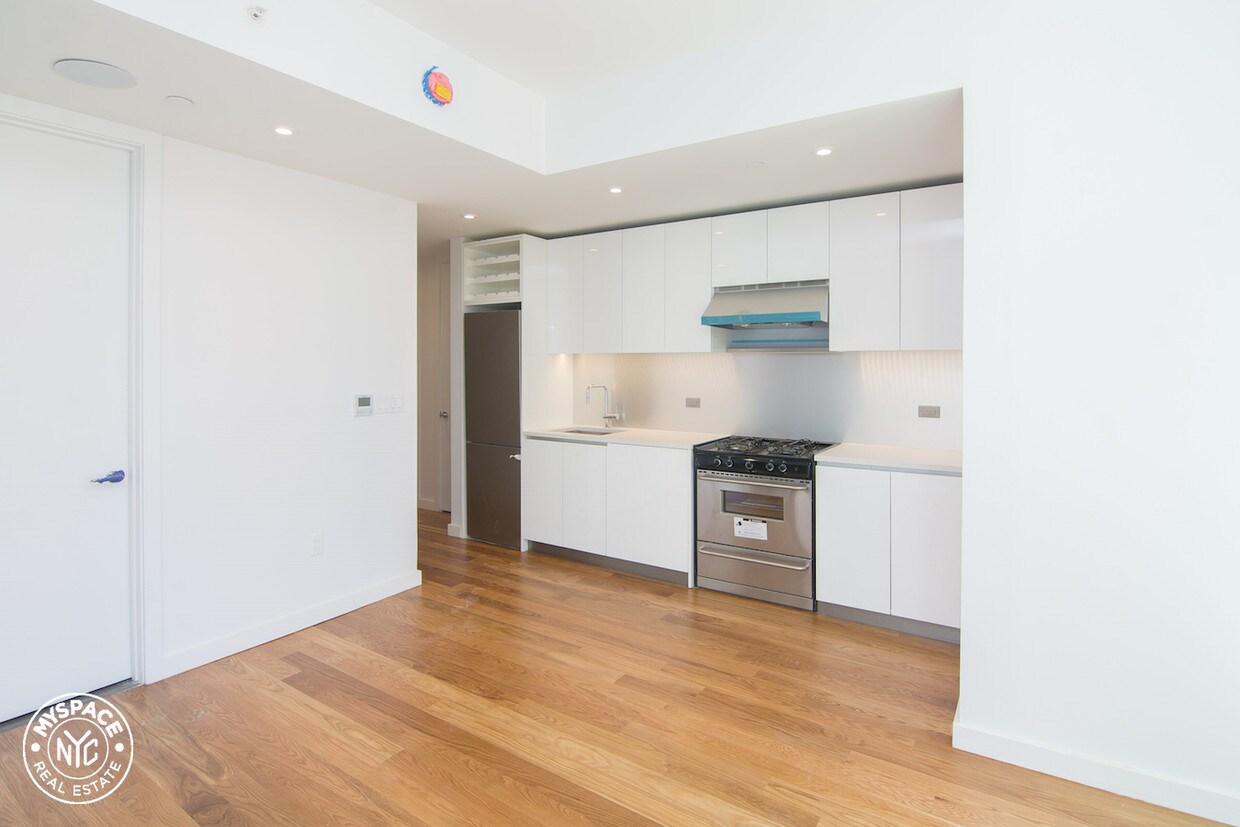 Foto principal - 436 Albee Sq