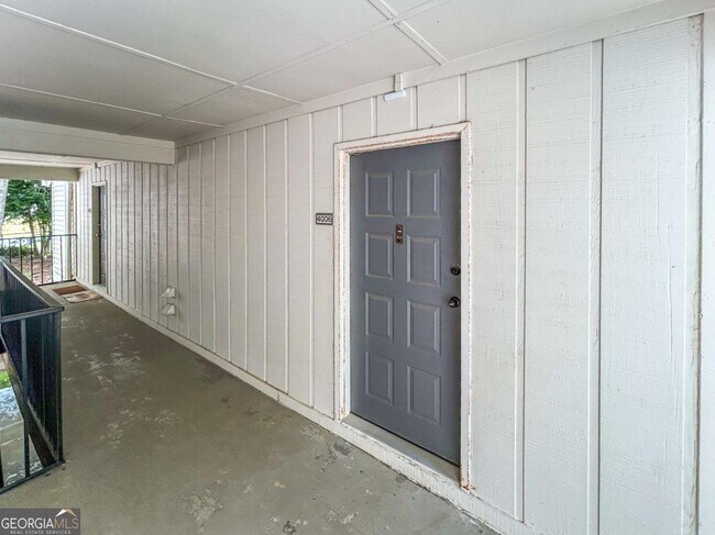 Foto del edificio - 4006 Wingate Way