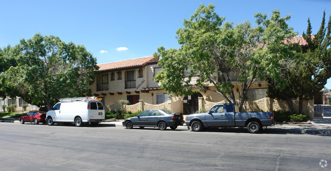 Building Photo - 38503 5th St E