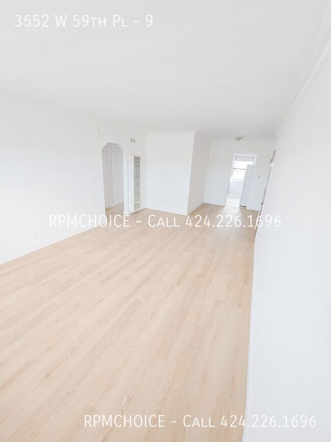 Foto del edificio - 3552 W 59th Pl