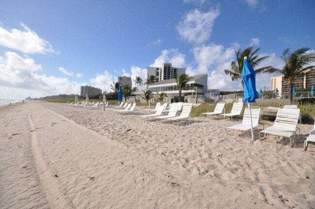 Foto del edificio - 4740 S Ocean Blvd