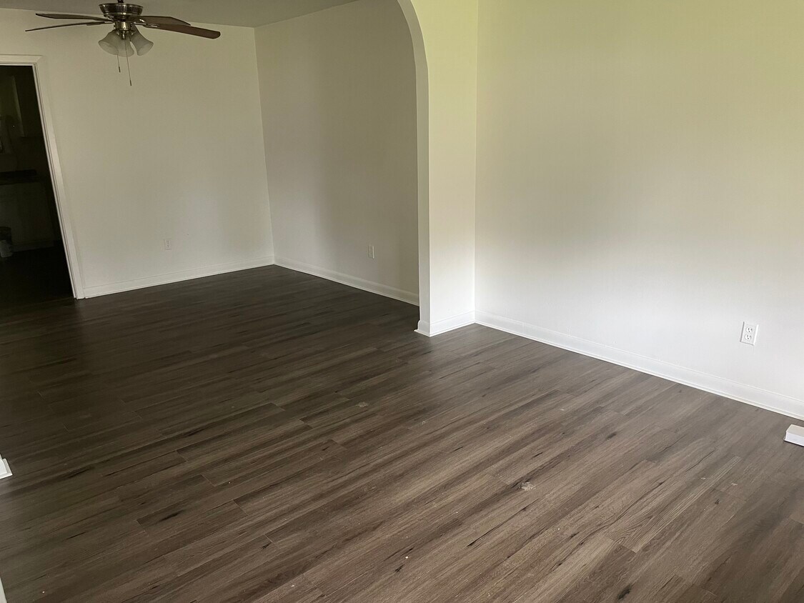 Foto principal - 1016 Leboeuf St