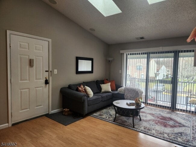 Building Photo - 330 Penns Way