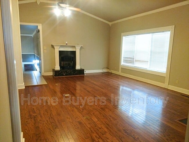 Foto del edificio - 5004 N Vine St