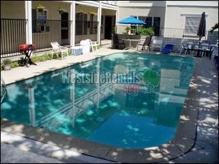 Foto del edificio - 4265 Coldwater Canyon Ave