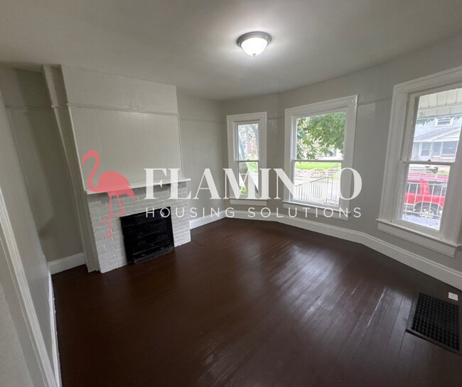 Foto del edificio - 1342 Phillips Ave
