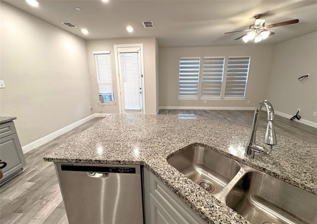 Foto del edificio - 3641 Harebell Dr